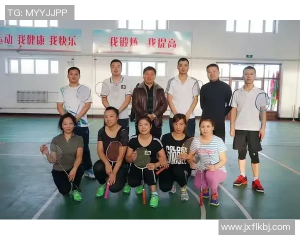 上海羽毛球队防守策略解析及其在比赛中的关键作用 上海羽毛球队防守策略解析及其在比赛中的关键作用