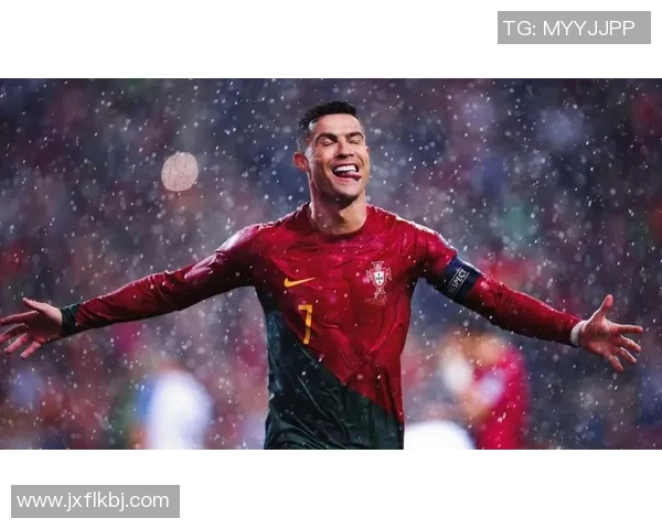 C罗加盟新俱乐部引发全球关注足球界的传奇故事再续辉煌篇章 C罗加盟新俱乐部引发全球关注足球界的传奇故事再续辉煌篇章